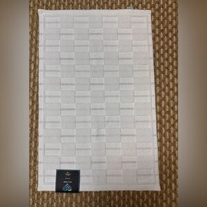 Made In Portugal Textured Bath Rug COTTON OEKO-TEX White 20x31”By Vital Home NWT